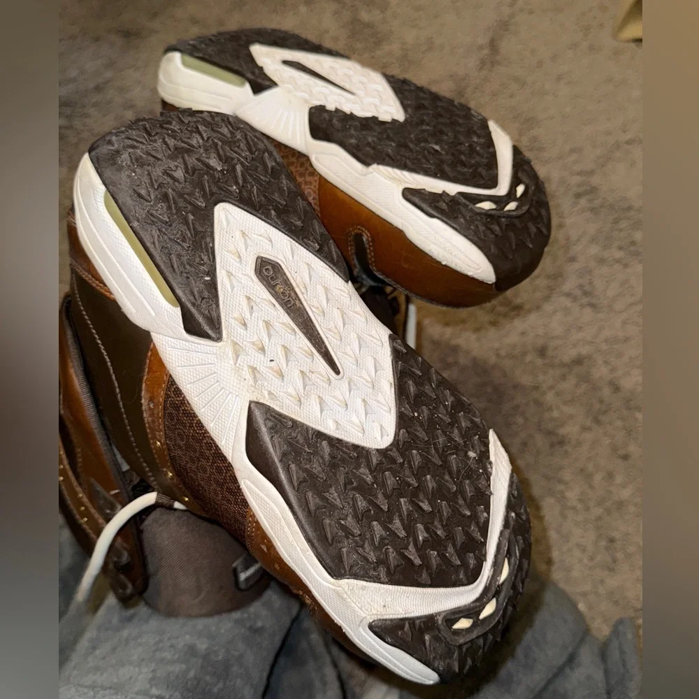 Burton Snowboarding Boots - Picture 3 of 6